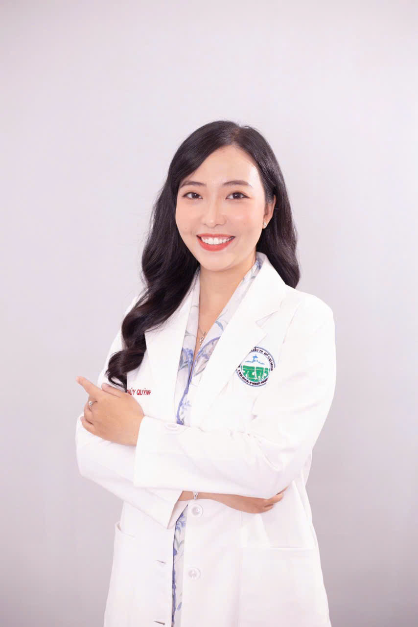 Phùng Ngô Thuý Quỳnh